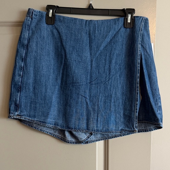 Old Navy Dresses & Skirts - Old Navy Denim Blue Skort